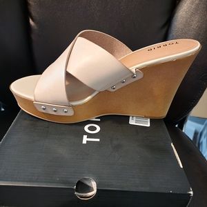 Bone platform wood wedge